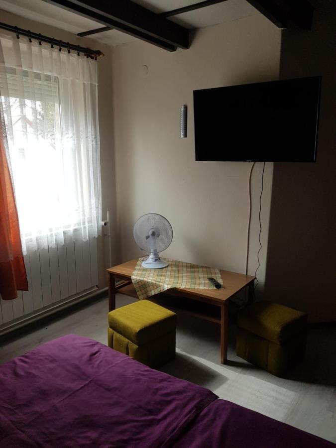 Partifecske Vendeghaz Hotel Tiszafured Luaran gambar