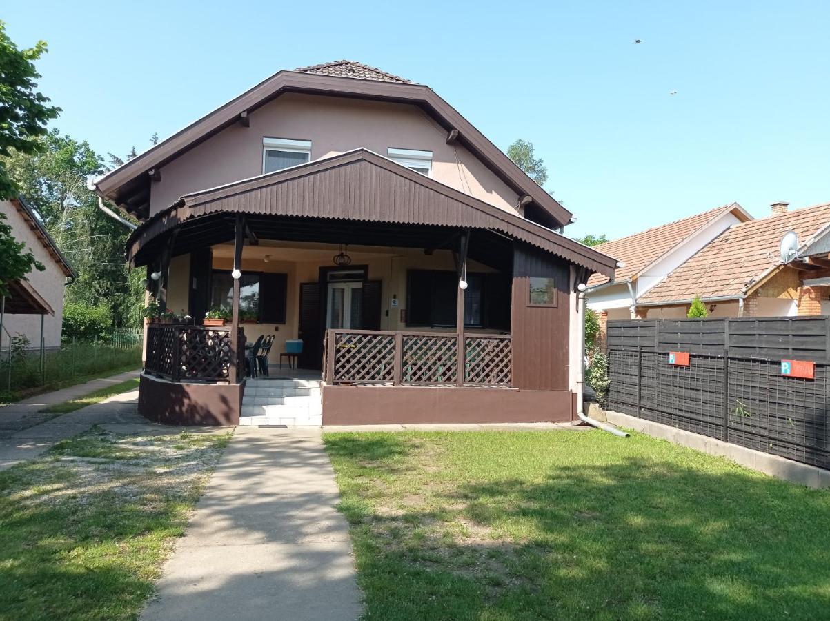 Partifecske Vendeghaz Hotel Tiszafured Luaran gambar